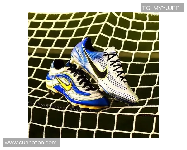 足球明星们的足球鞋选择揭秘及品牌推荐分析