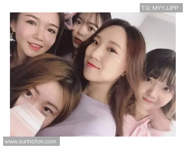 足球明星化身女团成员展现魅力与实力的全新风采